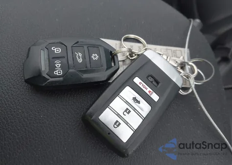 2015 Acura Tlx из США, поврежденный, VIN 19UUB1F36FA021300